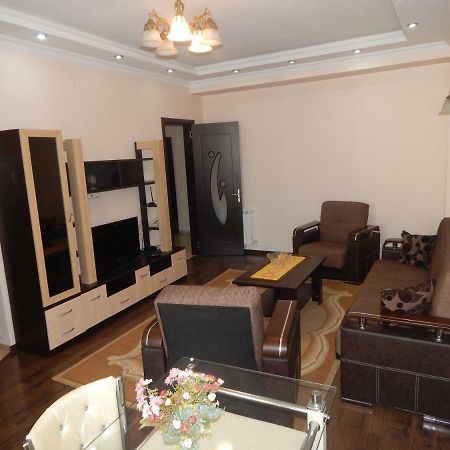 Apartment First Line From Sea Батуми Экстерьер фото