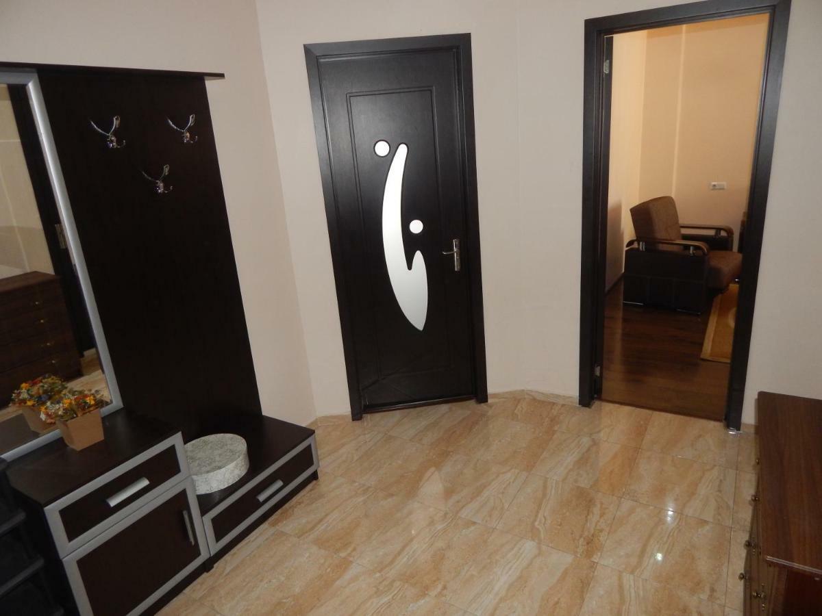 Apartment First Line From Sea Батуми Экстерьер фото