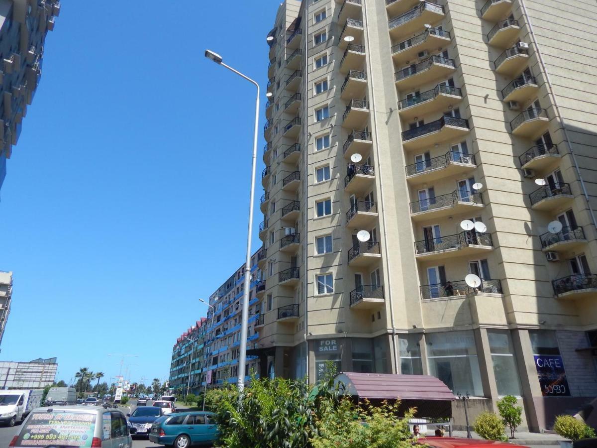 Apartment First Line From Sea Батуми Экстерьер фото