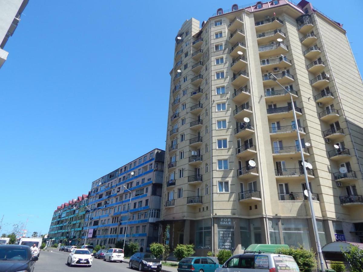 Apartment First Line From Sea Батуми Экстерьер фото