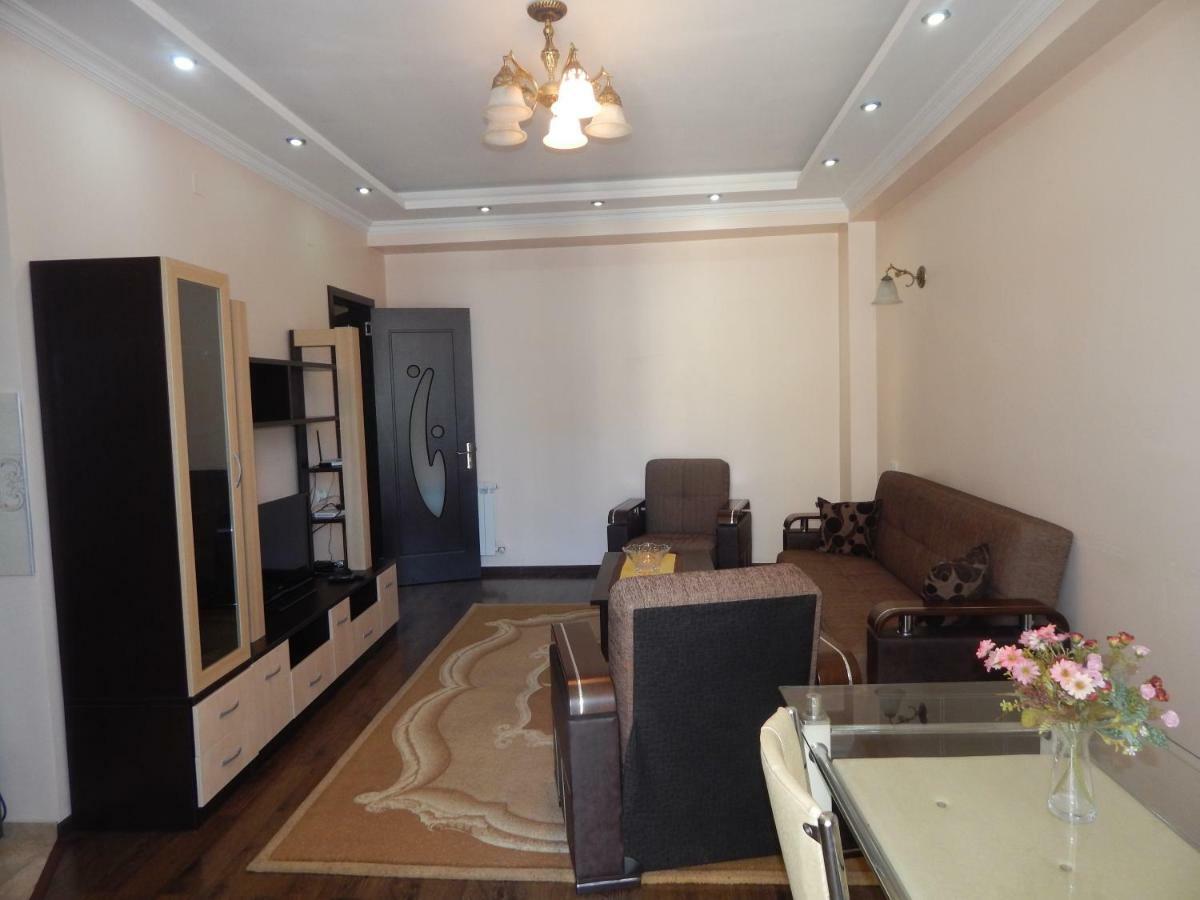 Apartment First Line From Sea Батуми Экстерьер фото