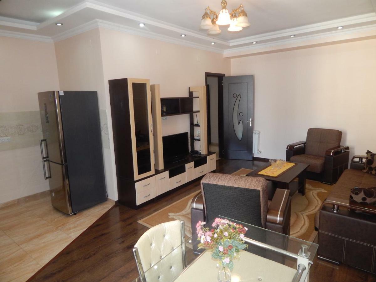 Apartment First Line From Sea Батуми Экстерьер фото